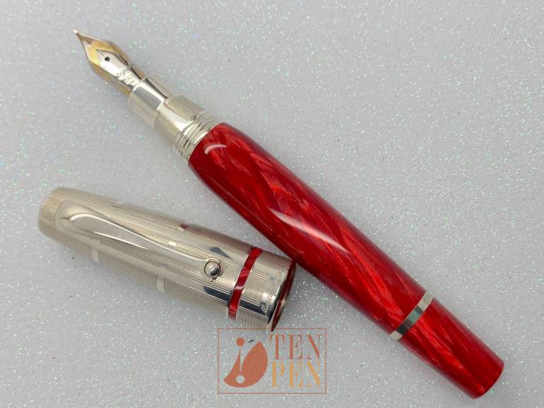MONTEGRAPPA MIA Ruby red with silver cap | Tenpen - By Letizia